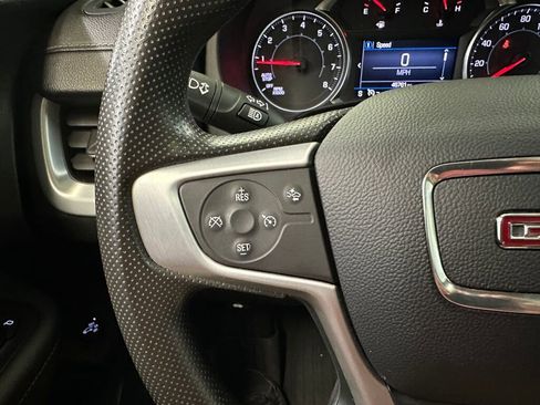 Certified 2022 GMC Terrain SLE w/ Driver Convenience Package image 9