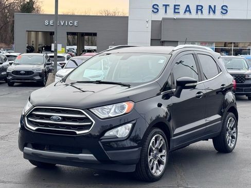 Used 2020 Ford EcoSport Titanium image 2