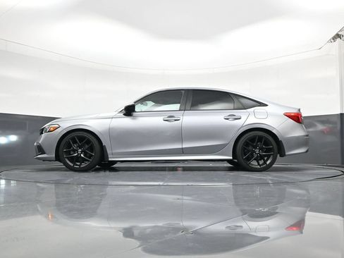 Used 2023 Honda Civic Sport image 22