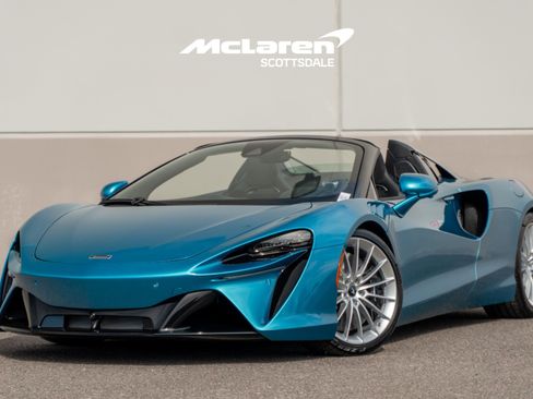 New 2026 McLaren Artura Spider image 2