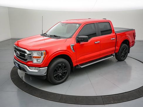 Certified 2022 Ford F150 XLT w/ XTR Package AWD/4WD image 9