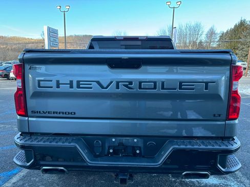 Used 2021 Chevrolet Silverado 1500 LT Trail Boss w/ Convenience Package II image 4