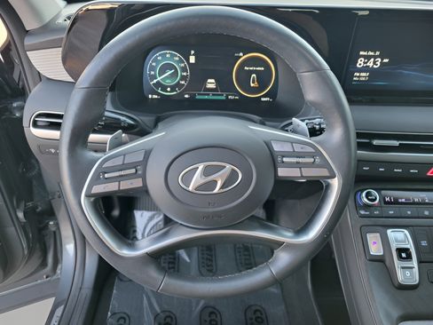 Used 2024 Hyundai Palisade Limited FWD image 18