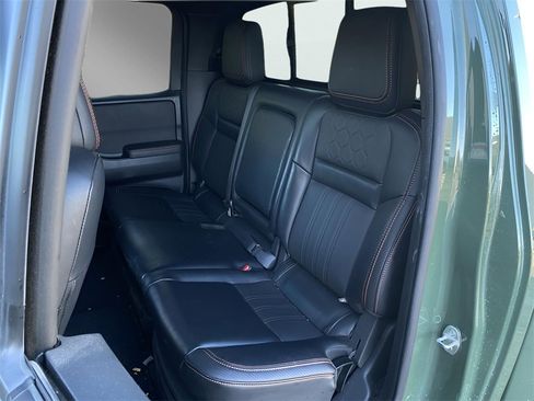 Used 2023 Nissan Frontier PRO-4X w/ Pro-4X Premium Package image 14
