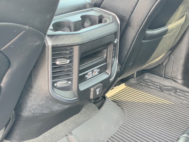Used 2023 RAM 1500 Laramie AWD/4WD image 15