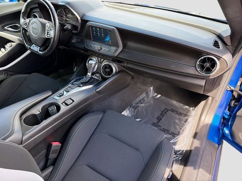 Used 2018 Chevrolet Camaro LT image 13
