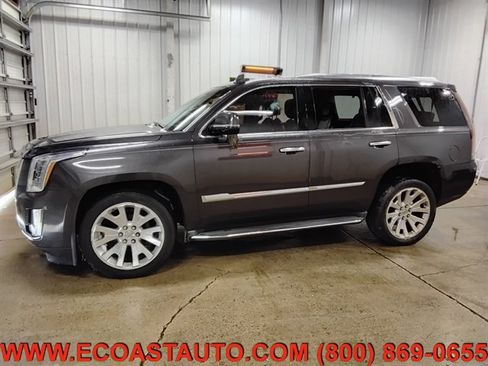 Used 2015 Cadillac Escalade Luxury AWD/4WD image 5