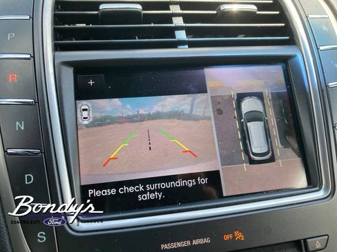 Used 2020 Lincoln Nautilus Reserve FWD image 7