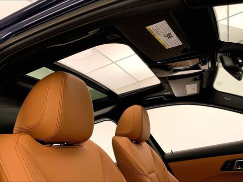 Certified 2024 BMW 330i xDrive Sedan w/ Convenience Package image 26