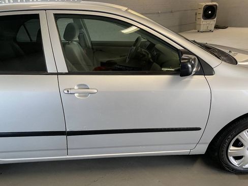 Used 2007 Toyota Corolla CE FWD image 14