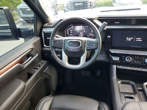 Used 2025 GMC Sierra 3500 Denali w/ Denali Reserve Package AWD/4WD image 13