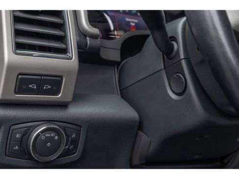 Used 2022 Ford F350 Lariat w/ Tremor Off-Road Package image 21