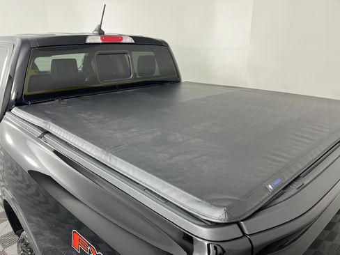 Used 2024 Ford Ranger Lariat w/ FX4 Off-Road Package AWD/4WD image 21