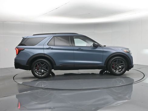 Used 2025 Ford Explorer ST w/ Sun And Sound Package AWD/4WD image 30
