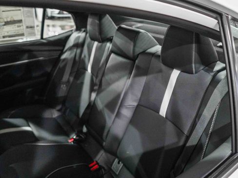 New 2026 Toyota Camry Hybrid FWD image 21