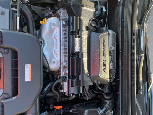 Used 2008 Hyundai Elantra GLS image 9