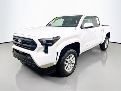 Used 2024 Toyota Tacoma SR5 image 10