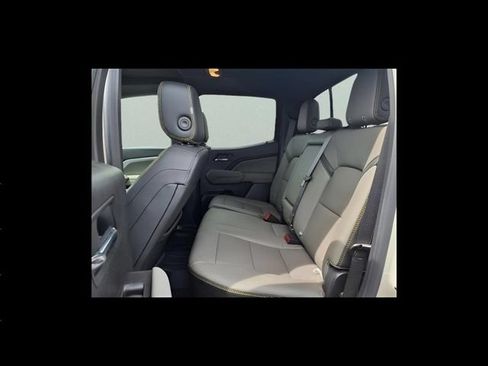 New 2026 Chevrolet Colorado ZR2 w/ Technology Package AWD/4WD image 9