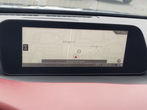 Certified 2025 MAZDA MAZDA3 2.5 S Hatchback w/ Premium Pkg image 18