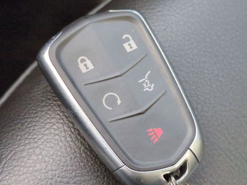 Used 2024 Cadillac XT6 Luxury w/ LPO, Floor Liner Package image 35