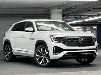 New 2026 Volkswagen Atlas Cross Sport SEL Premium R-Line AWD/4WD video 2