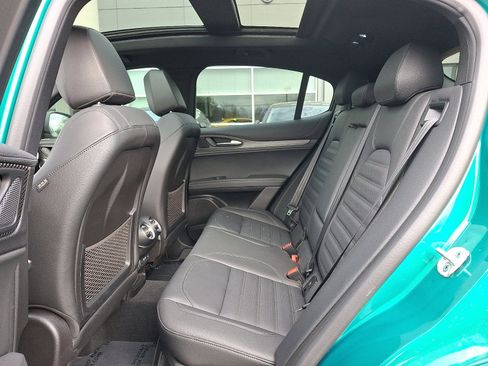 Used 2024 Alfa Romeo Stelvio Quadrifoglio image 10