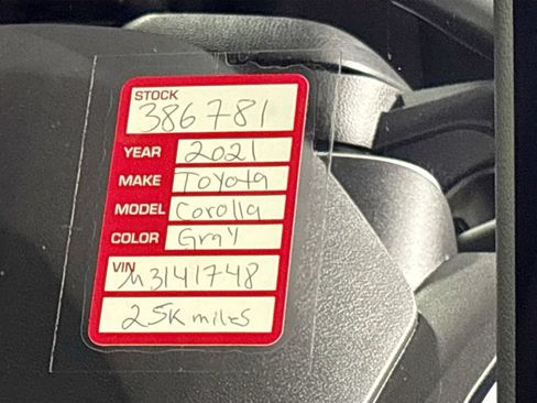 Used 2021 Toyota Corolla SE FWD image 24
