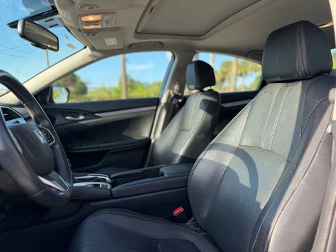 Used 2017 Honda Civic EX-L image 16