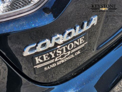 Used 2025 Toyota Corolla LE image 12