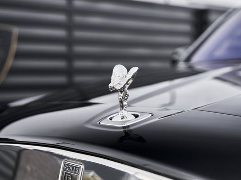 Used 2026 Rolls-Royce Cullinan image 9