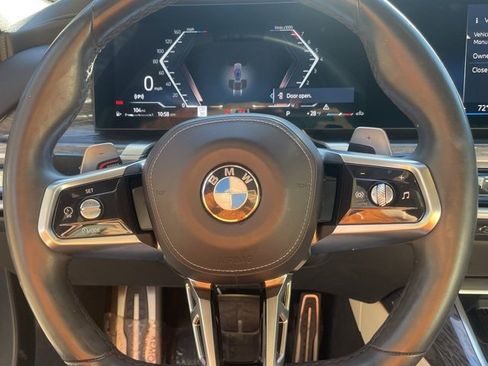 Used 2023 BMW 740i w/ Parking Assistance Package image 21