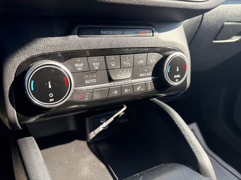 Used 2022 Ford Escape SE w/ Convenience Package image 36