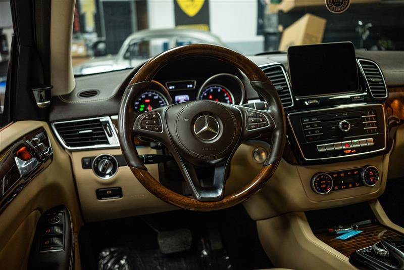 Used 2018 Mercedes-Benz GLS 450 4MATIC image 18