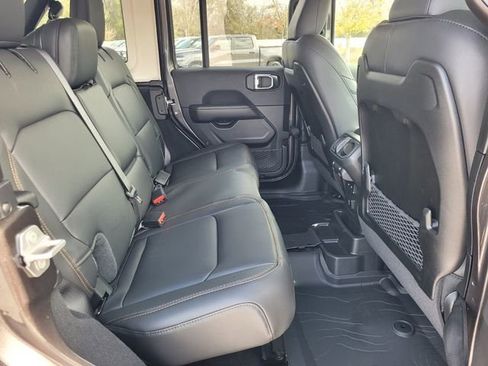 New 2026 Jeep Wrangler Unlimited Sahara AWD/4WD image 15