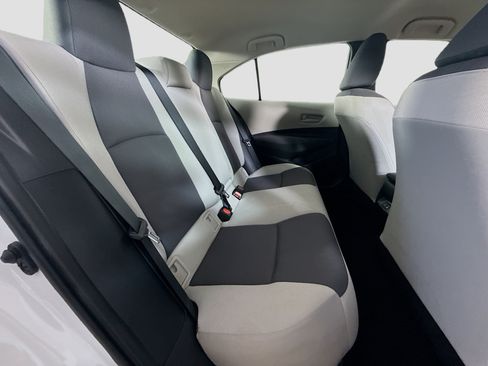 Used 2025 Toyota Corolla LE w/ Convenience Package FWD image 27