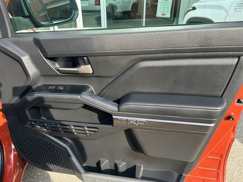 Certified 2025 Toyota Tacoma TRD Sport w/ TRD Sport Upgrade Package AWD/4WD image 16