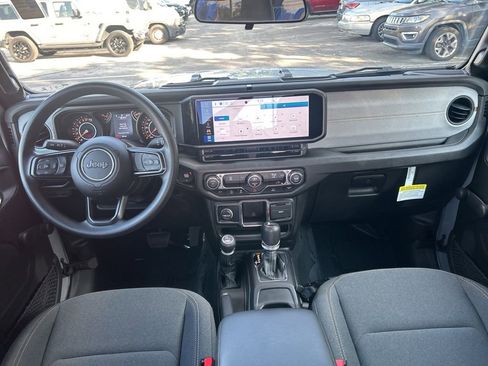 Certified 2024 Jeep Gladiator Sport image 31