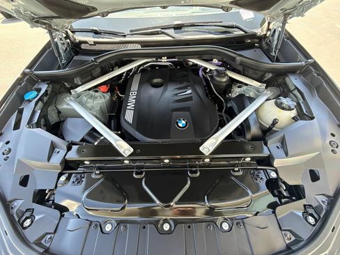 Used 2024 BMW X6 xDrive40i w/ Premium Package AWD/4WD image 8