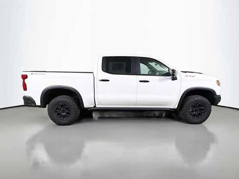 New 2026 Chevrolet Silverado 1500 ZR2 w/ ZR2 Bison Edition AWD/4WD image 4
