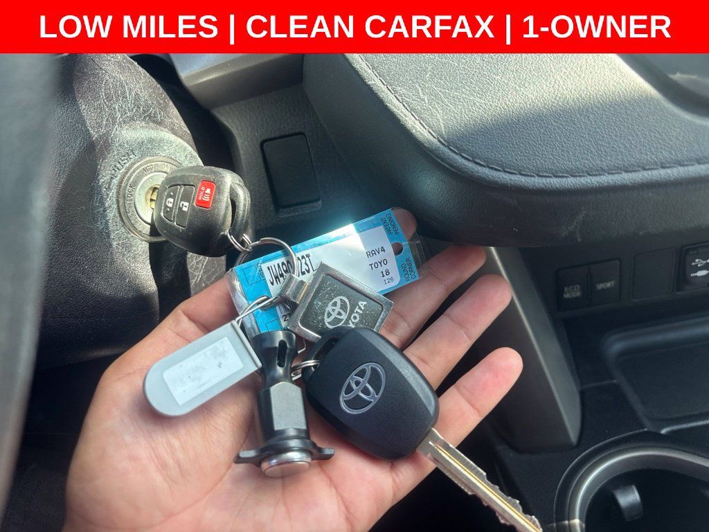 Used 2018 Toyota RAV4 LE w/ Carpet Mat Package FWD image 23