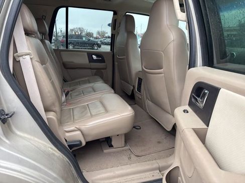Used 2006 Ford Expedition XLT image 13