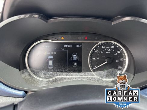 Used 2025 Nissan Versa SV w/ Trunk Package FWD image 29