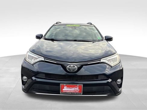 Used 2017 Toyota RAV4 Limited image 8