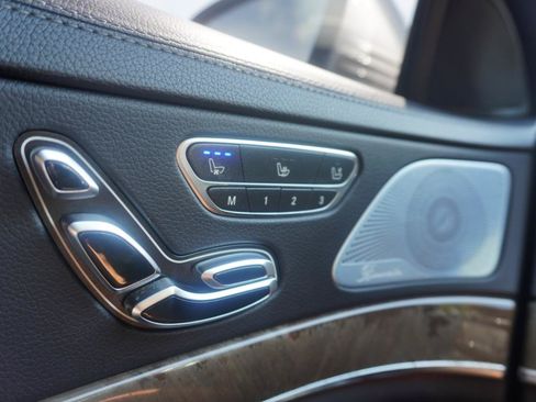 Used 2015 Mercedes-Benz S 550 4MATIC Sedan image 32