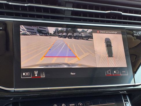 Used 2024 Audi Q7 3.0T Premium Plus image 18