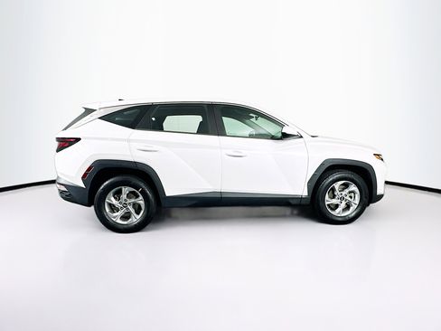 Used 2022 Hyundai Tucson SE AWD/4WD image 10