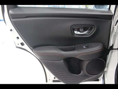 Certified 2025 Honda HR-V Sport image 17