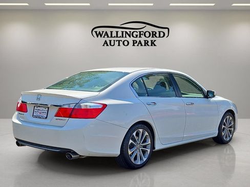 Used 2015 Honda Accord Sport image 5