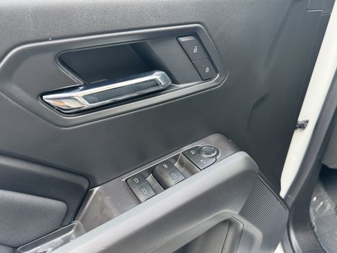 New 2025 GMC Canyon Elevation w/ Convenience Package image 15