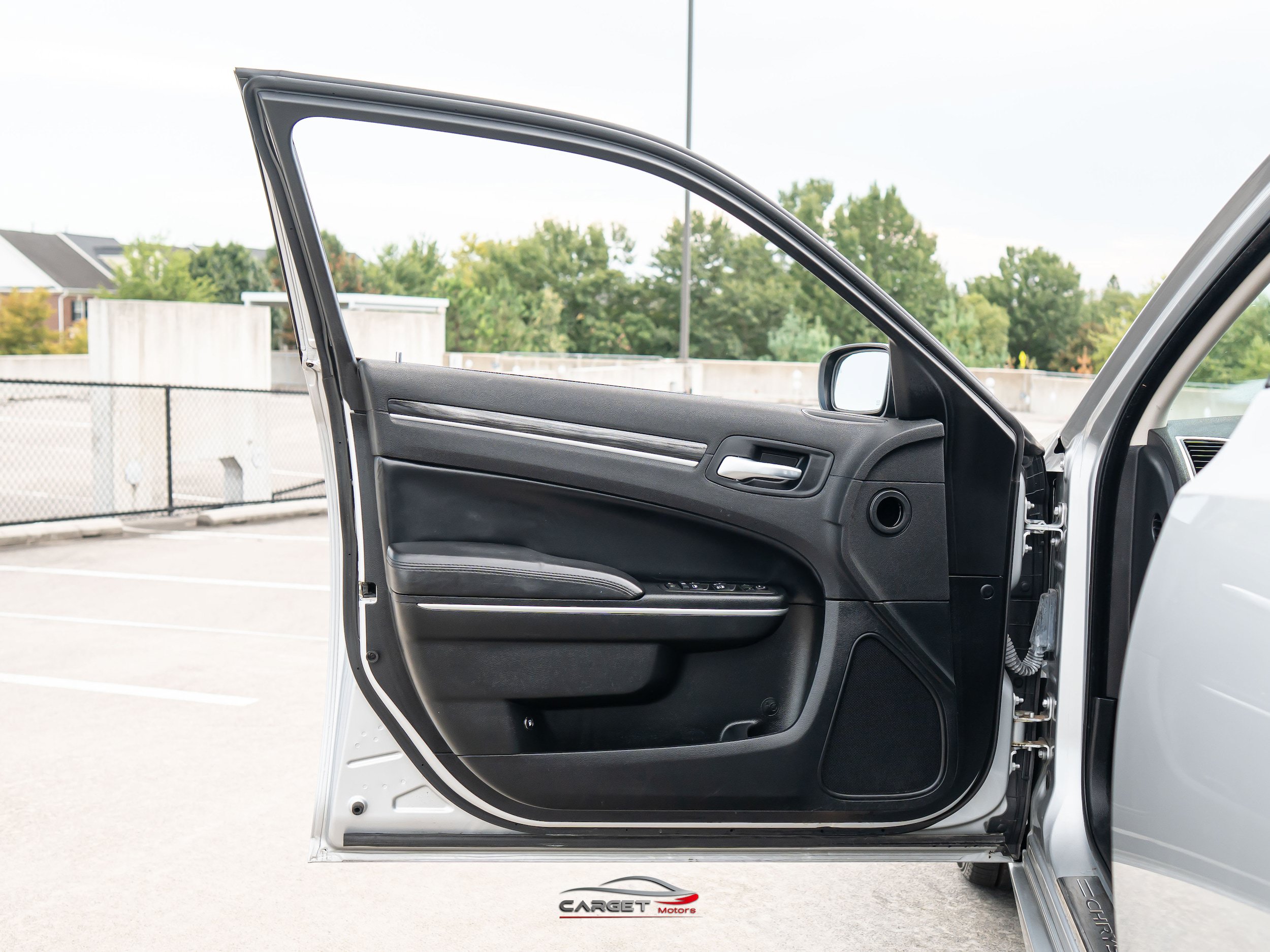Used 2022 Chrysler 300 Touring L RWD image 36